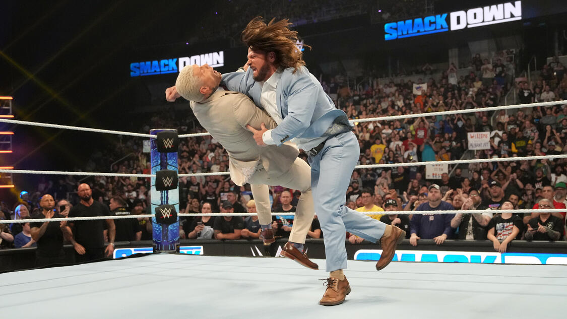 AJ Styles destrói Cody Rhodes em falsa despedida no Friday Night SmackDown