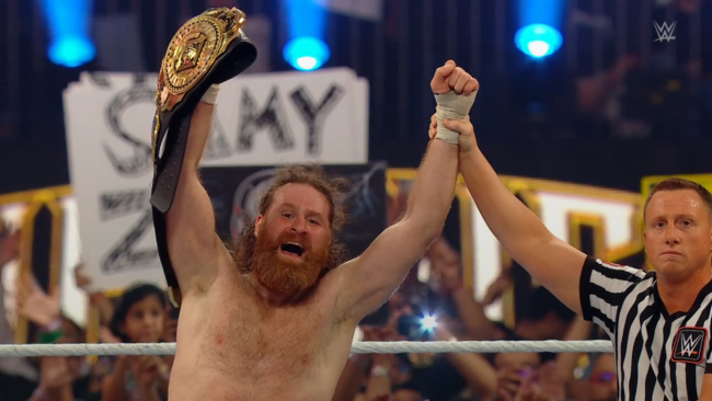 Sami Zayn retêm o WWE Intercontinental Championship