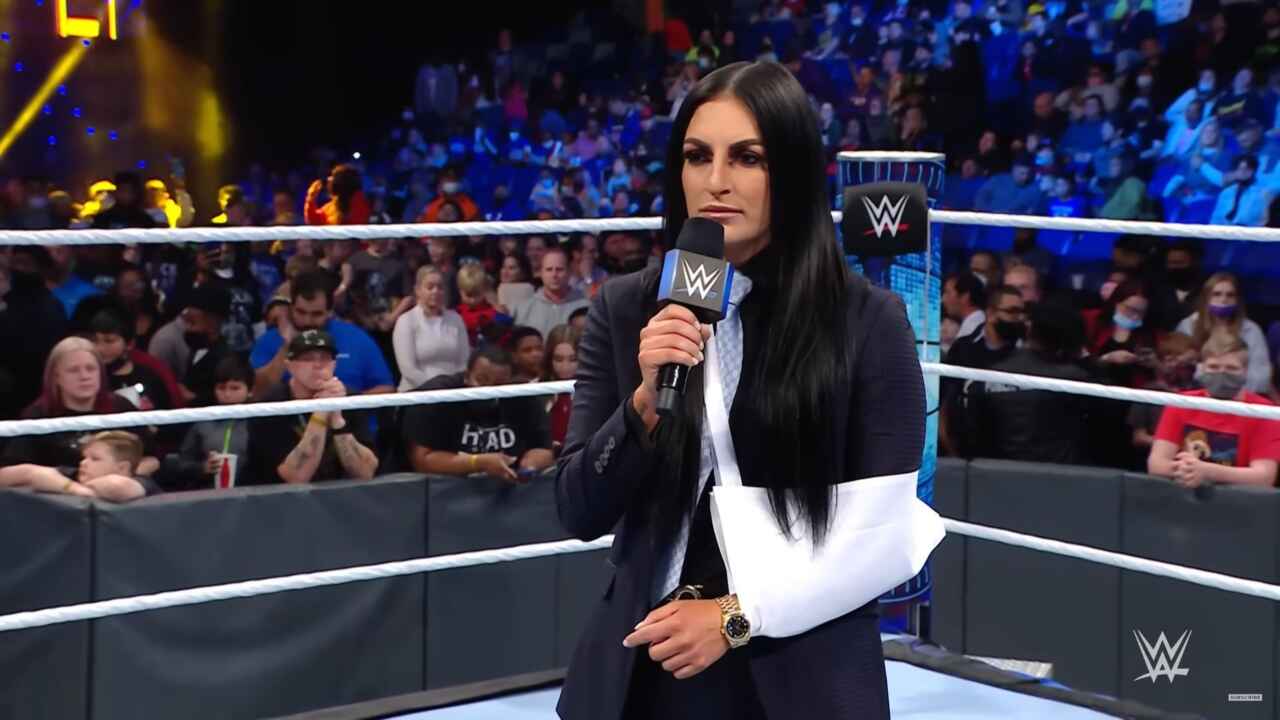 Sonya Deville calls 36-year-old WWE star “forgettable,” says “half the time you’re on the bench”