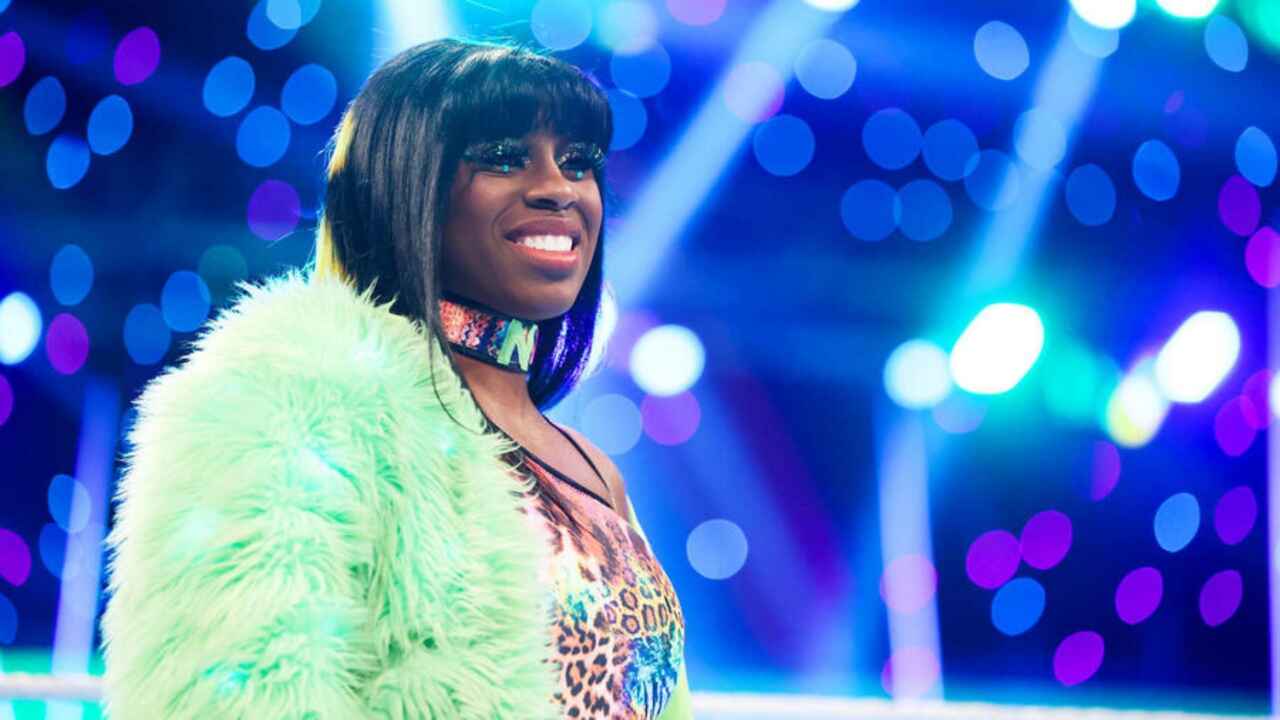 PHOTO: WWE star Naomi spotted with AEW performer