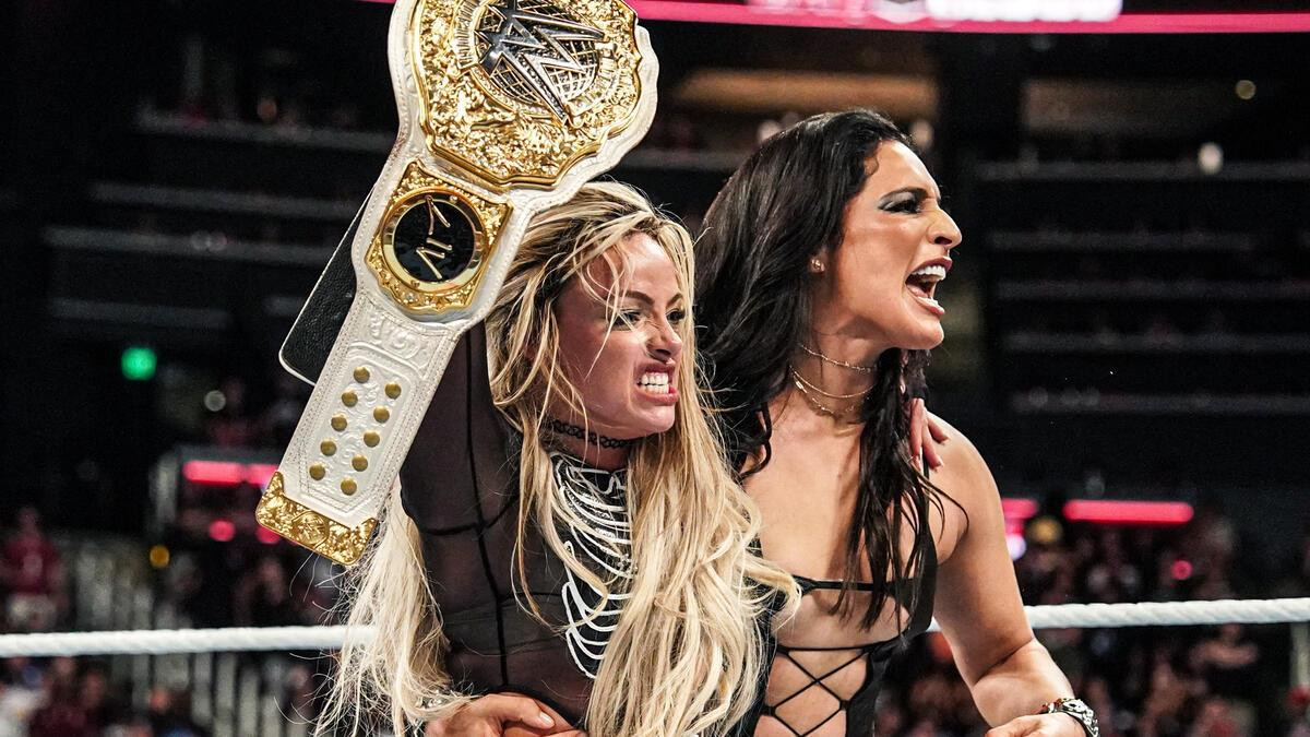 Raquel Rodriguez faz revelação curiosa sobre parceria com Liv Morgan na WWE