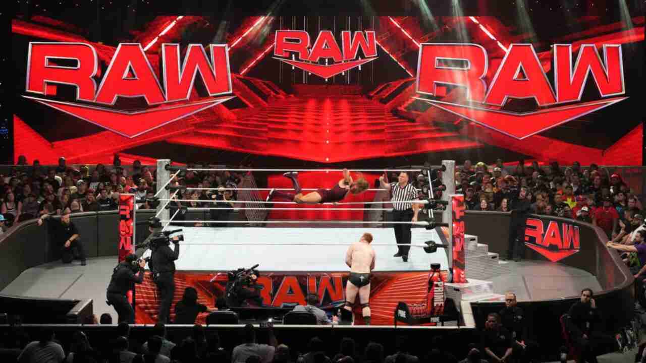 Former WWE star teases return for major reunion ahead of RAW