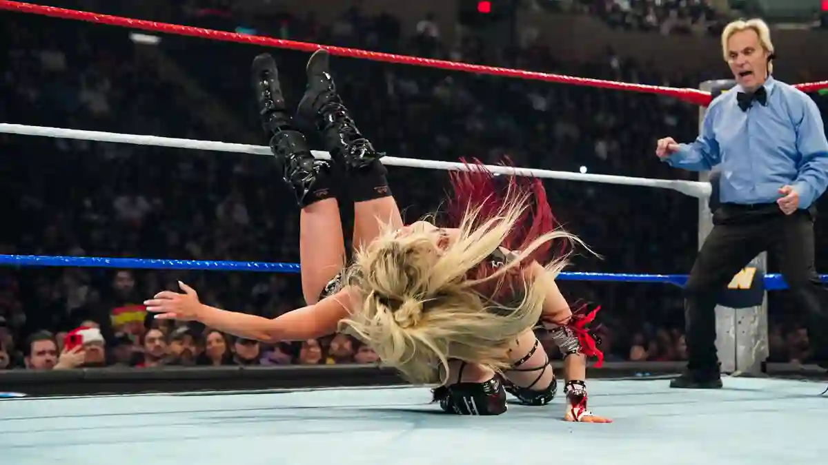 Liv Morgan teria se lesionado após erro de IYO SKY no WWE Saturday Night’s Main Event?