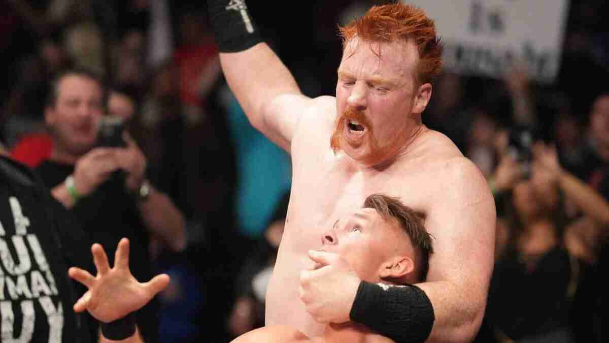 Sheamus mostra hematomas após brutal combate no WWE Survivor Series