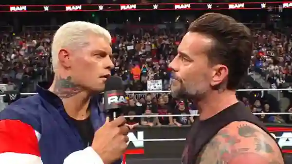 Cody Rhodes e CM Punk tem grande confronto no WWE RAW