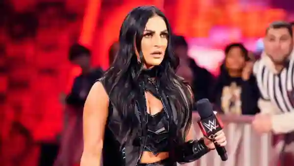 Sonya Deville conta como incidente pessoal mudou seus planos na WWE em 2020