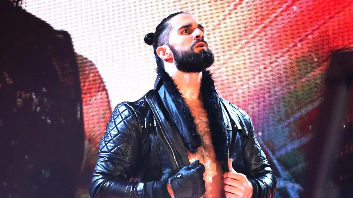 Seth Rollins critica Hulk Hogan por comentários racistas: “Não tenho tempo para você”