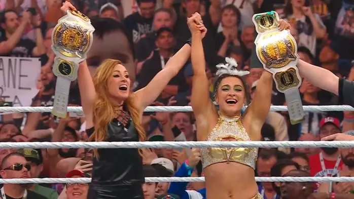 Becky Lynch faz retorno surpresa e se torna campeã na WrestleMania 41