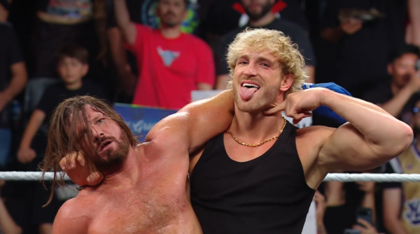 AJ Styles é emboscado por Logan Paul no WWE RAW