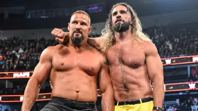 WWE oficializa o nome do grupo de Seth Rollins, Paul Heyman e Bron Breakker