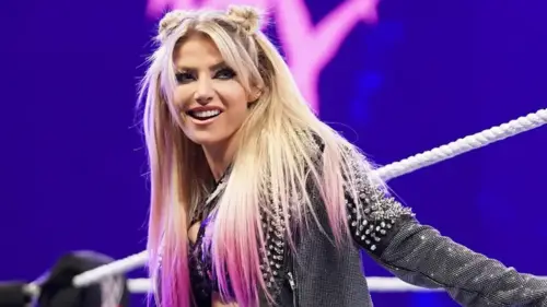 Alexa Bliss acusa atual campeã de topo da WWE de imitá-la