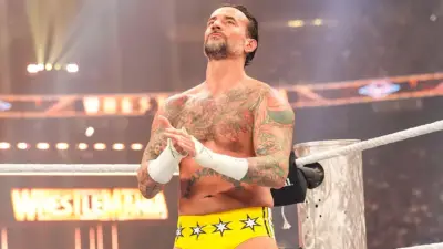 CM Punk revela seus novos objetivos na WWE após dura derrota na WrestleMania 41