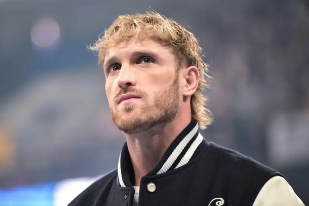Logan Paul reconhece erro e se desculpa com lenda da WWE, Steve Austin