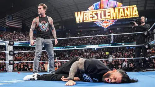 WWE tem grande oportunidade envolvendo CM Punk e Roman Reigns para o Money in the Bank