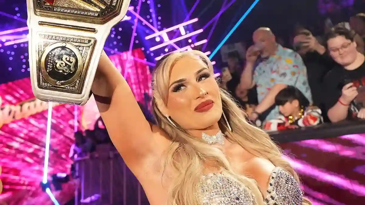 WWE já definiu a oponente de Tiffany Stratton para o Evolution