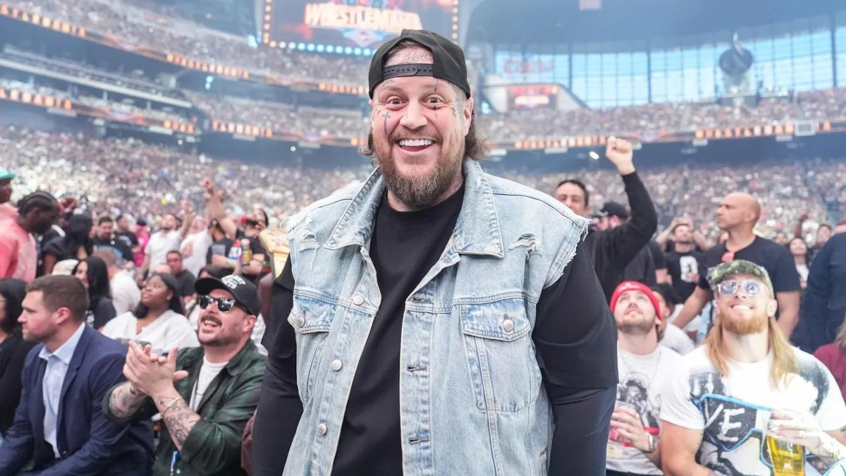 Jelly Roll salva Randy Orton de Logan Paul e Drew McIntyre no SmackDown