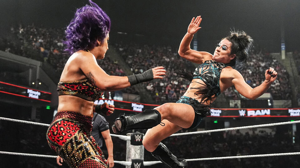 Revelado o motivo da WWE ter escolhido Lyra Valkyria e não Bayley para o SummerSlam