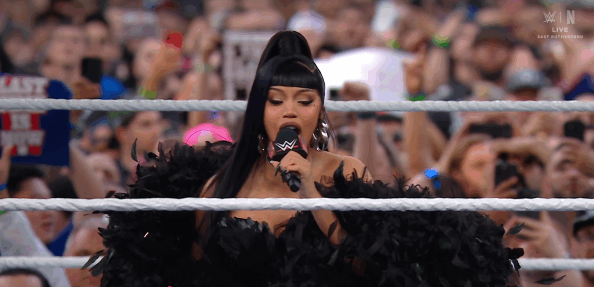 Cardi B abre o WWE SummerSlam com recepção morna do público