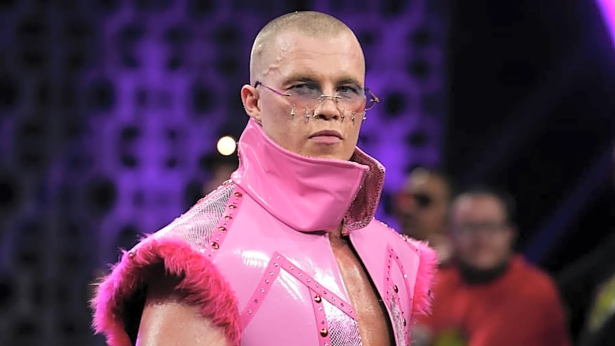 Revelado o estado de saúde de Kyle Fletcher após susto sofrido no AEW Worlds End