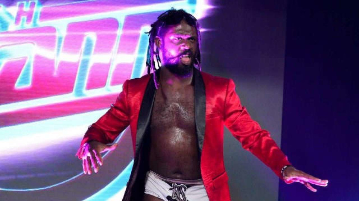 Rich Swann retorna à TNA e expulsa KC Navarro do First Class