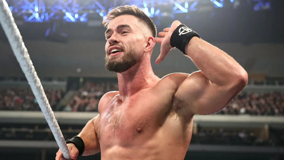 Austin Theory é retirado da lista de lutadores ativos da WWE