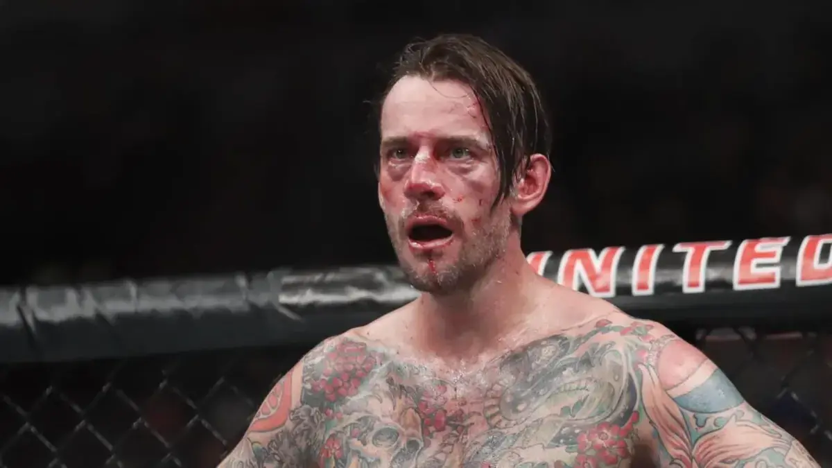 CM Punk deverá fazer aparição no UFC 319