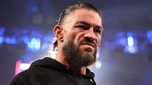 WWE cancelou grande combate para Roman Reigns