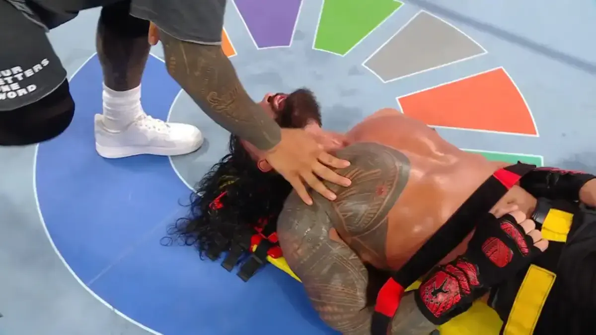 Roman Reigns é hospitalizado após ataque brutal sofrido no WWE Clash in Paris