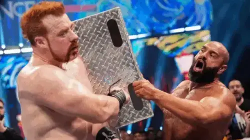 Sheamus mostra várias marcas e cicatrizes após duro combate no WWE Clash in Paris