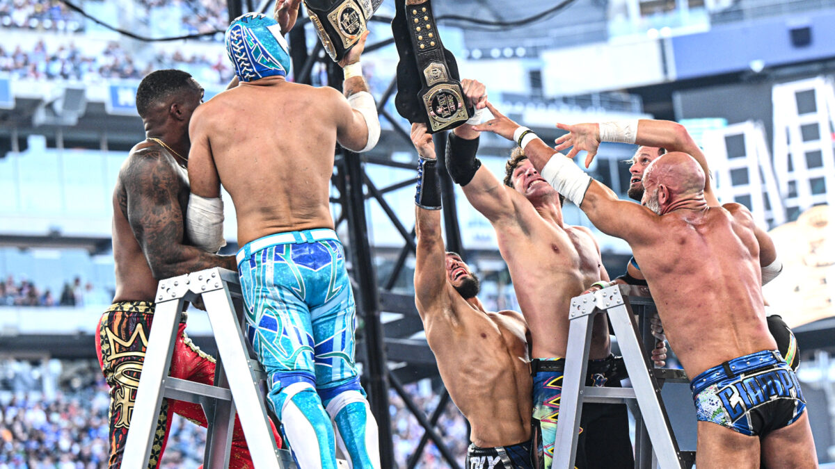 The Wyatt Sicks se mantêm como WWE Tag Team Champions após TLC Match brutal