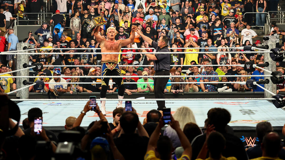 Cody Rhodes derrota Drew McIntyre e retêm o Undisputed WWE Championship