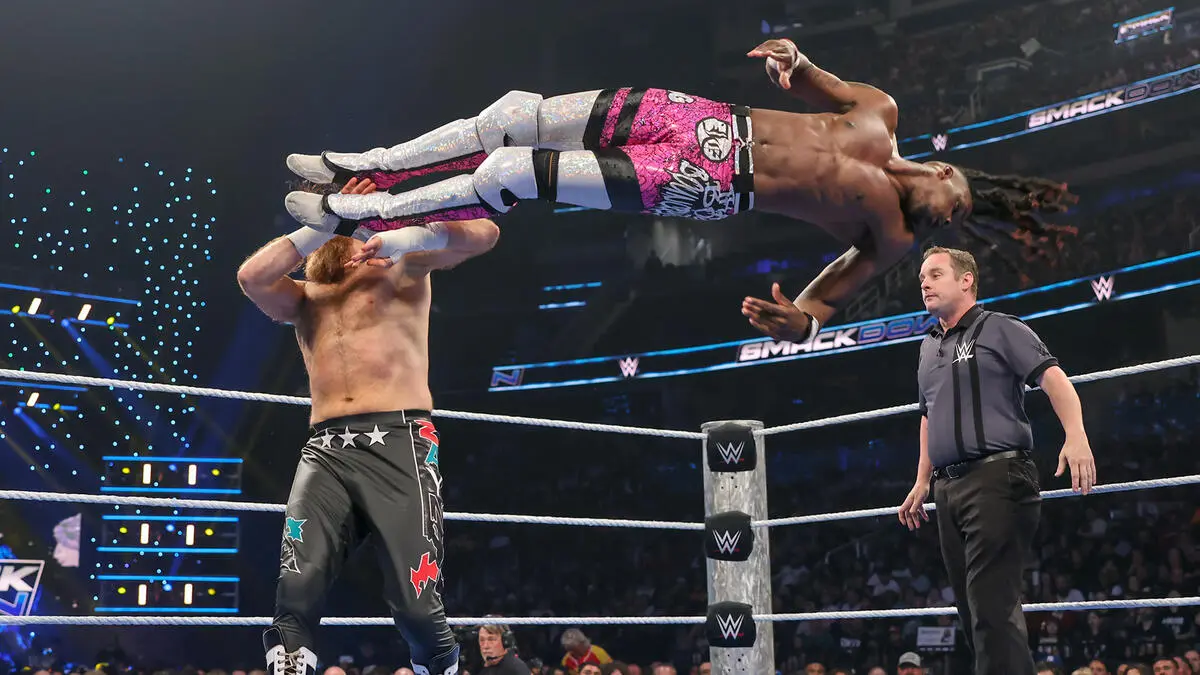 Je’Von Evans impressiona a WWE após grande performance no SmackDown