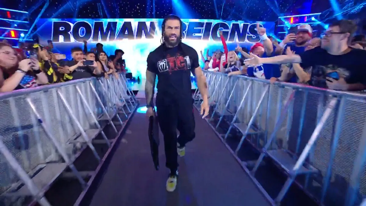 The Bloodline volta a se reunir após retorno surpresa de Roman Reigns no WWE RAW