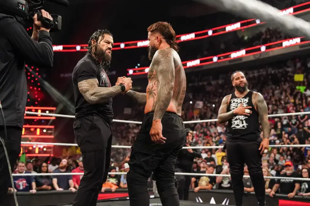 Retorno de Roman Reigns poderá gerar grande traição na WWE