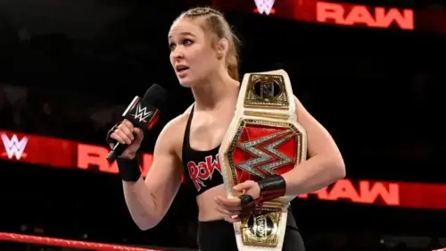 Ronda Rousey aponta estrela da AEW como a “verdadeira alma” do pro-wrestling