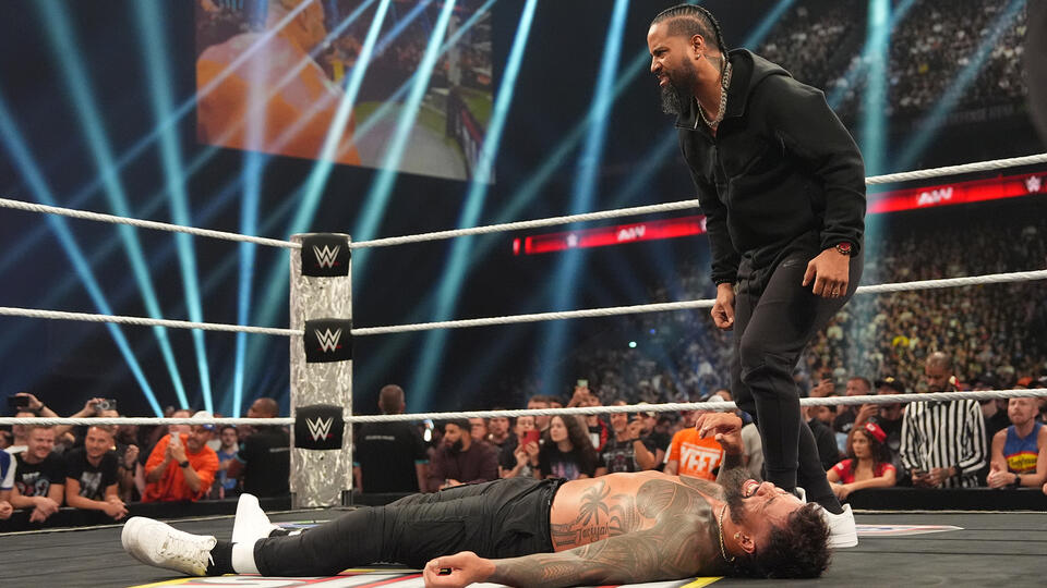 The Usos voltam a se reunir no WWE RAW