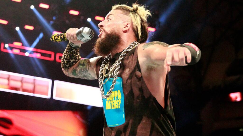 Enzo Amore acredita que o “medo” impede seu retorno à WWE