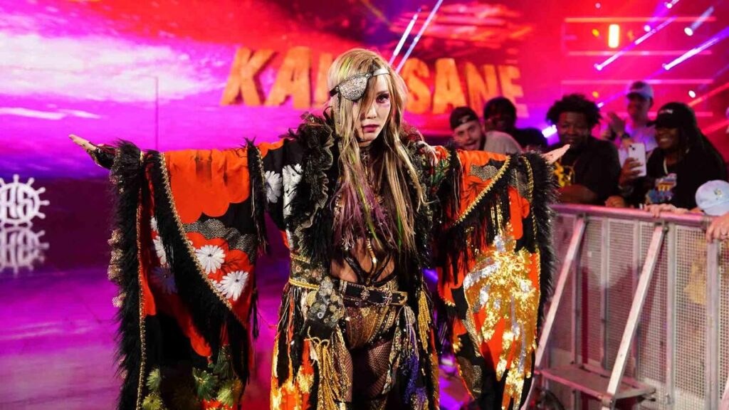 Kairi Sane retorna com sua antiga theme song no WWE RAW