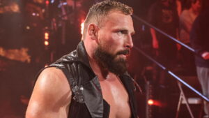 Ridge Holland passa por cirurgia no pescoço