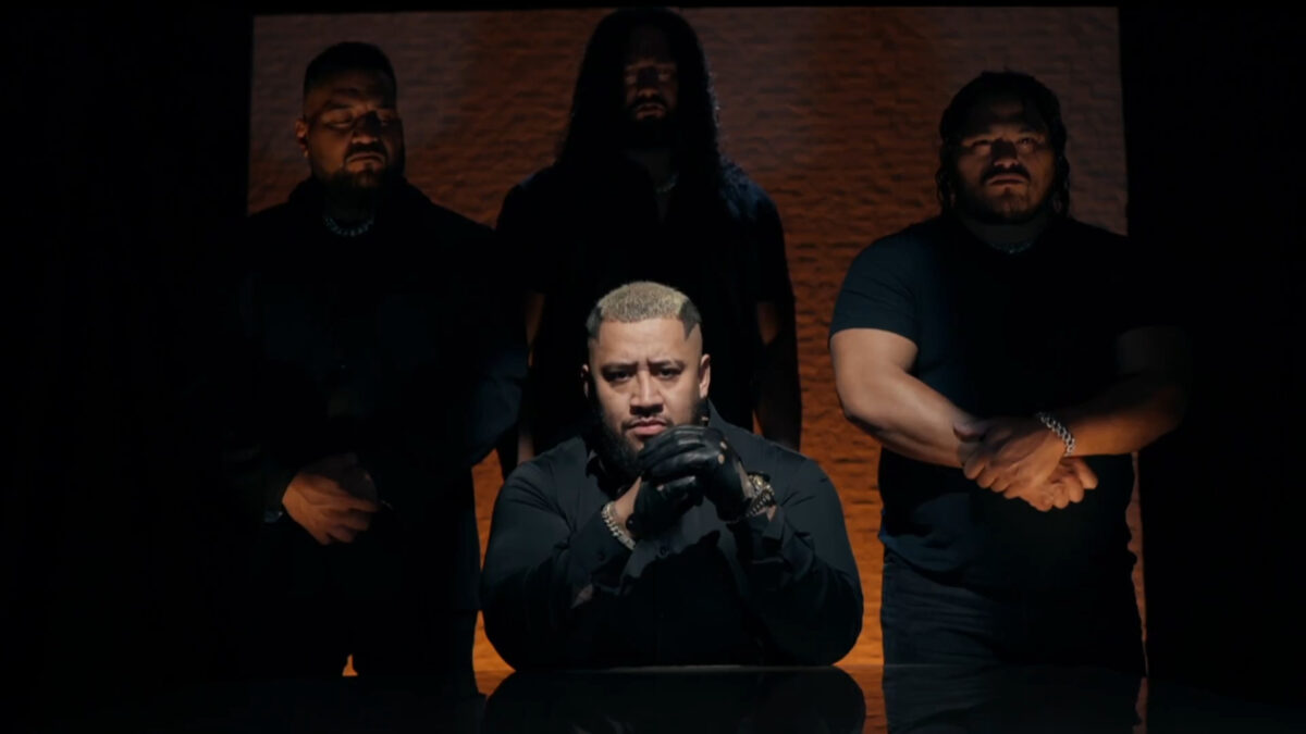 Solo Sikoa confirma no WWE SmackDown que a MFT ainda busca seu último membro