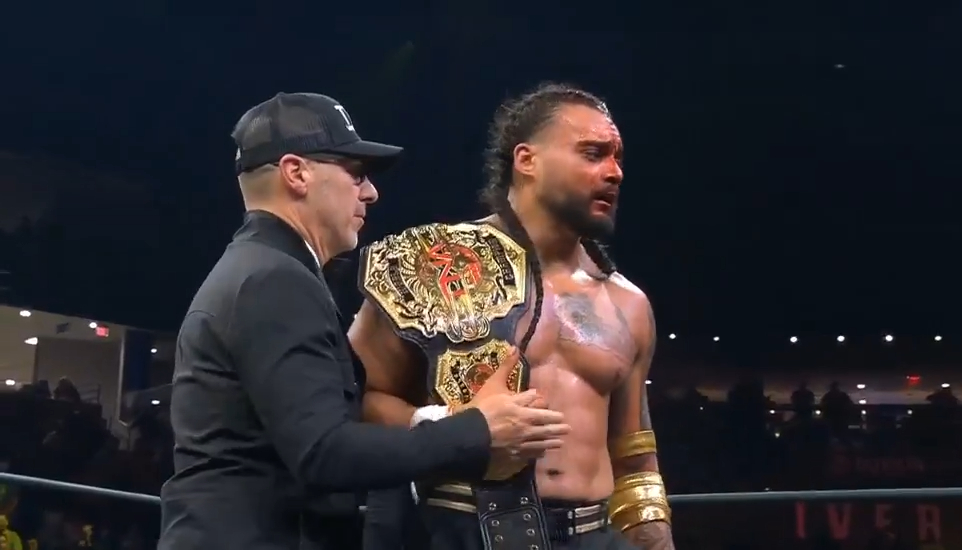Mike Santana conquista o TNA World Championship no Bound for Glory
