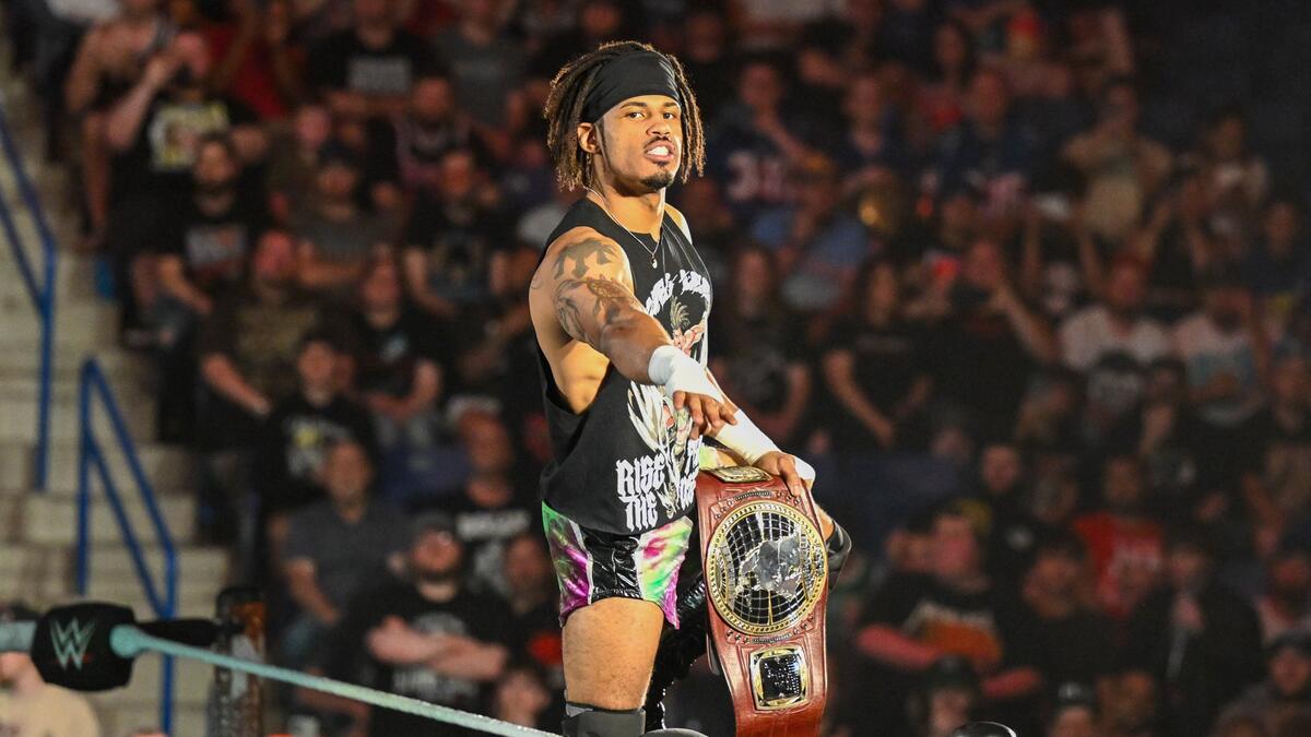 WWE demite mais oito lutadores, além de Wes Lee