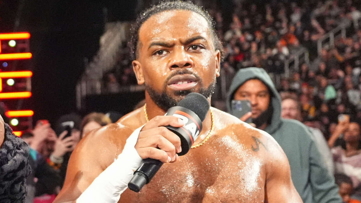 Xavier Woods confirma renovação de contrato com a WWE