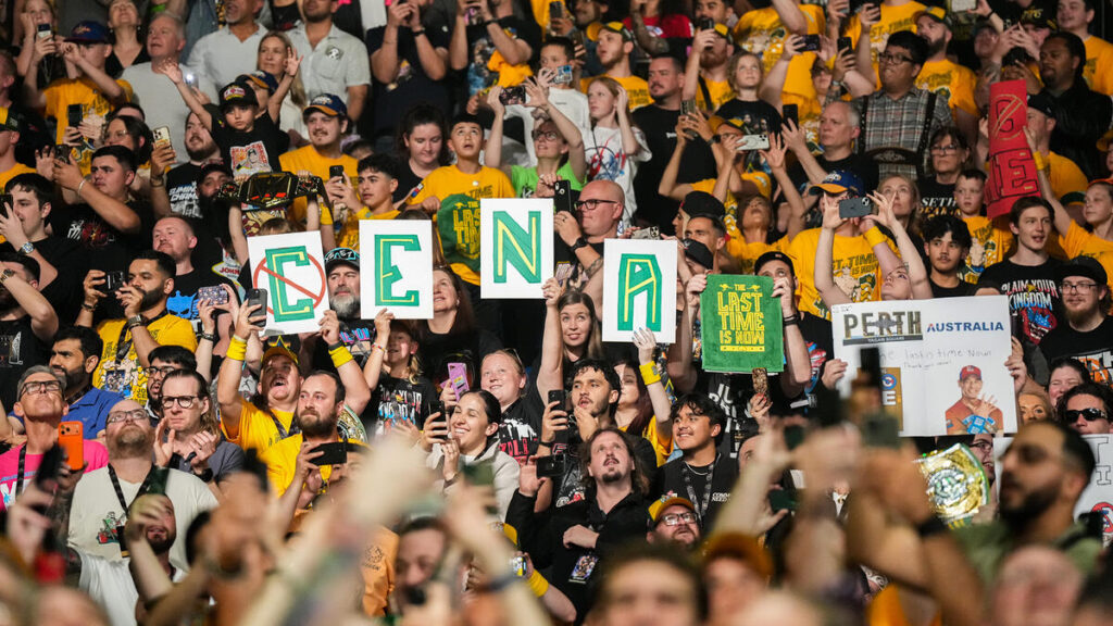 WWE editou vaias ao hino dos Estados Unidos na transmissão do Crown Jewel