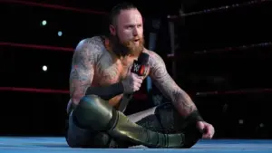 Aleister Black revela que não gerencia mais suas redes sociais