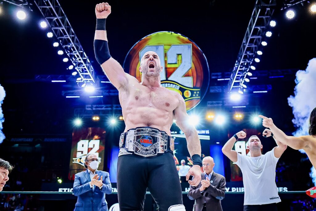 Claudio Castagnoli conquista o CMLL World Championship