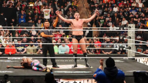 Gunther retorna à WWE com vitória suada sobre Je’Von Evans