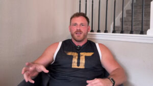 Ridge Holland acredita que executivos da WWE o culparam pela lesão de Big E