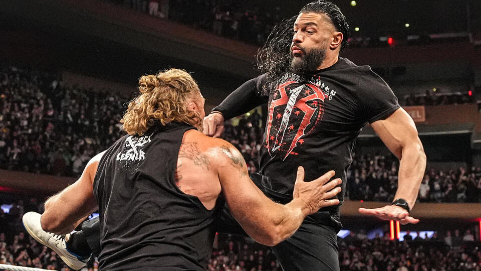 Roman Reigns e Brock Lesnar retornam à WWE