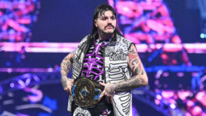 WWE confirma lesão de Dominik Mysterio durante o RAW